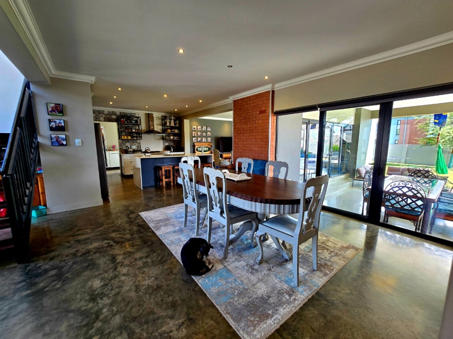 4 Bedroom Property for Sale in Somerton Estate Free State